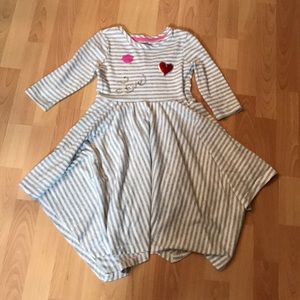 Girls dress